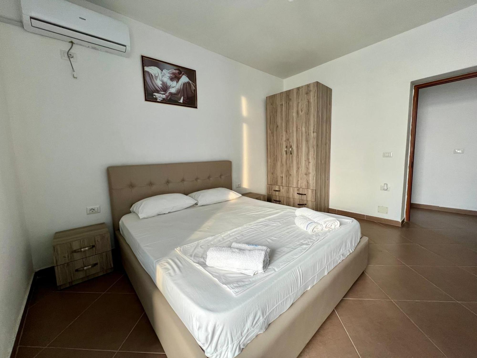 Redi'S Seaview Apartments Sarandë エクステリア 写真