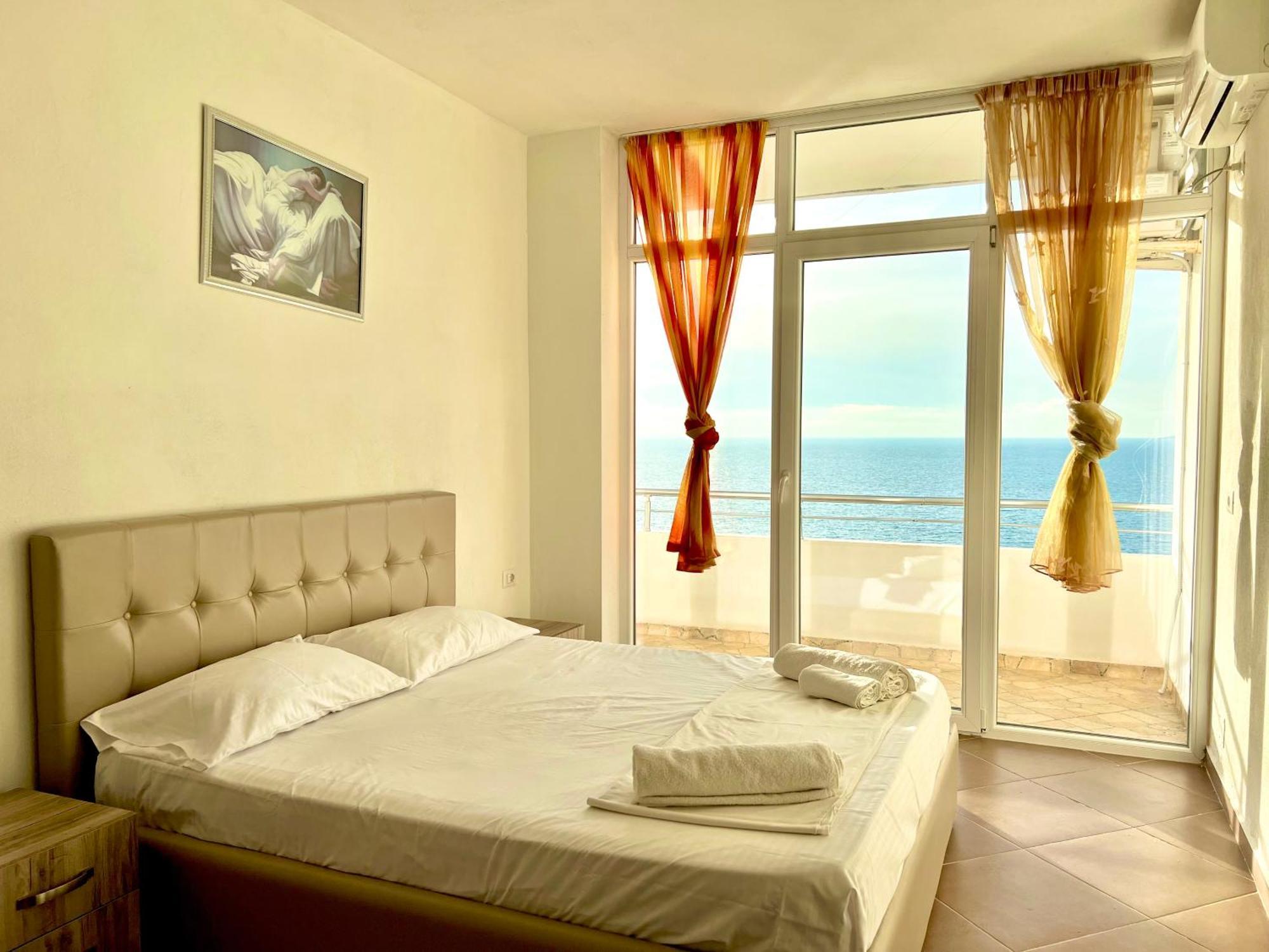 Redi'S Seaview Apartments Sarandë エクステリア 写真