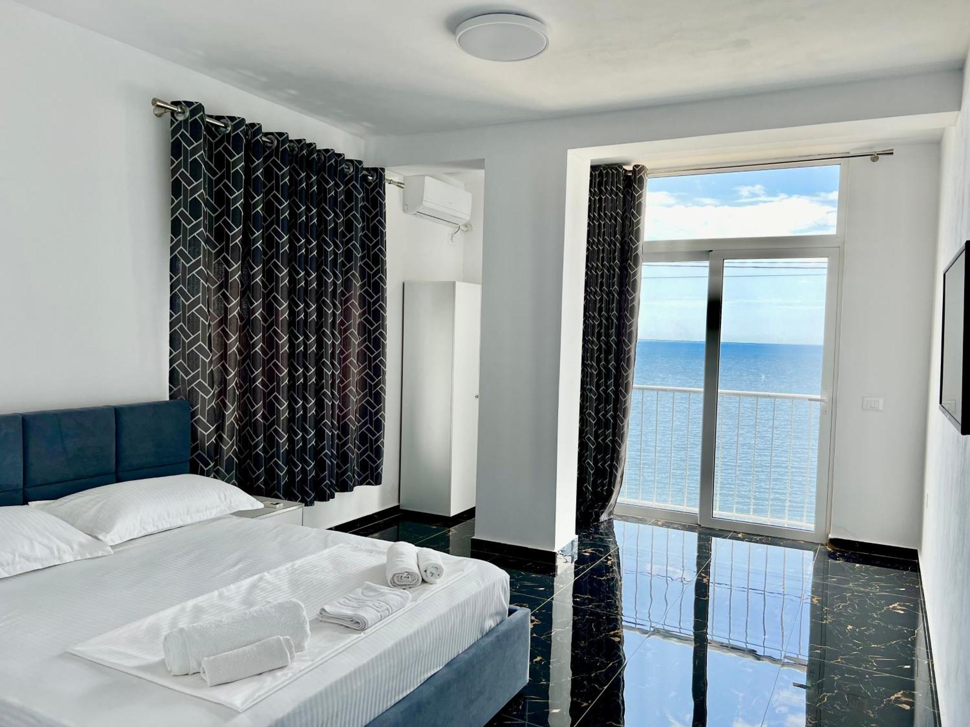 Redi'S Seaview Apartments Sarandë エクステリア 写真