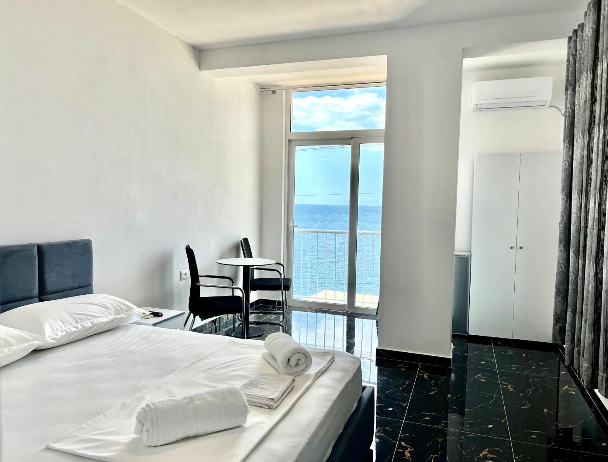 Redi'S Seaview Apartments Sarandë エクステリア 写真