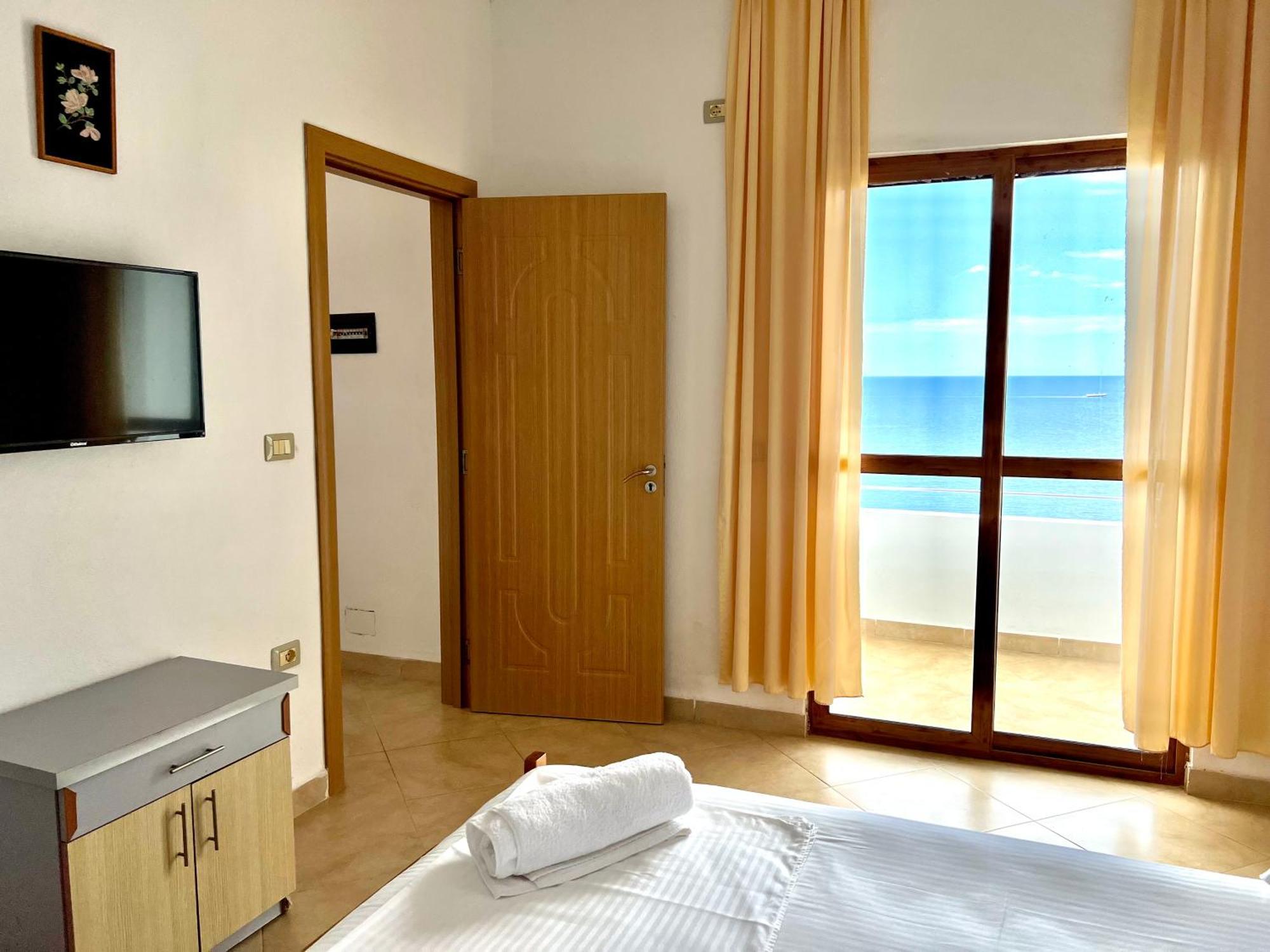 Redi'S Seaview Apartments Sarandë エクステリア 写真