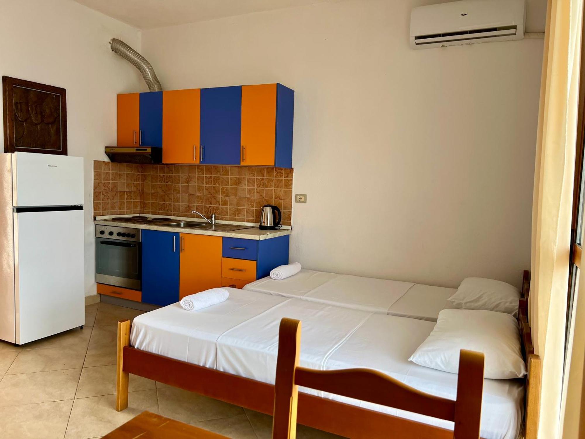 Redi'S Seaview Apartments Sarandë エクステリア 写真
