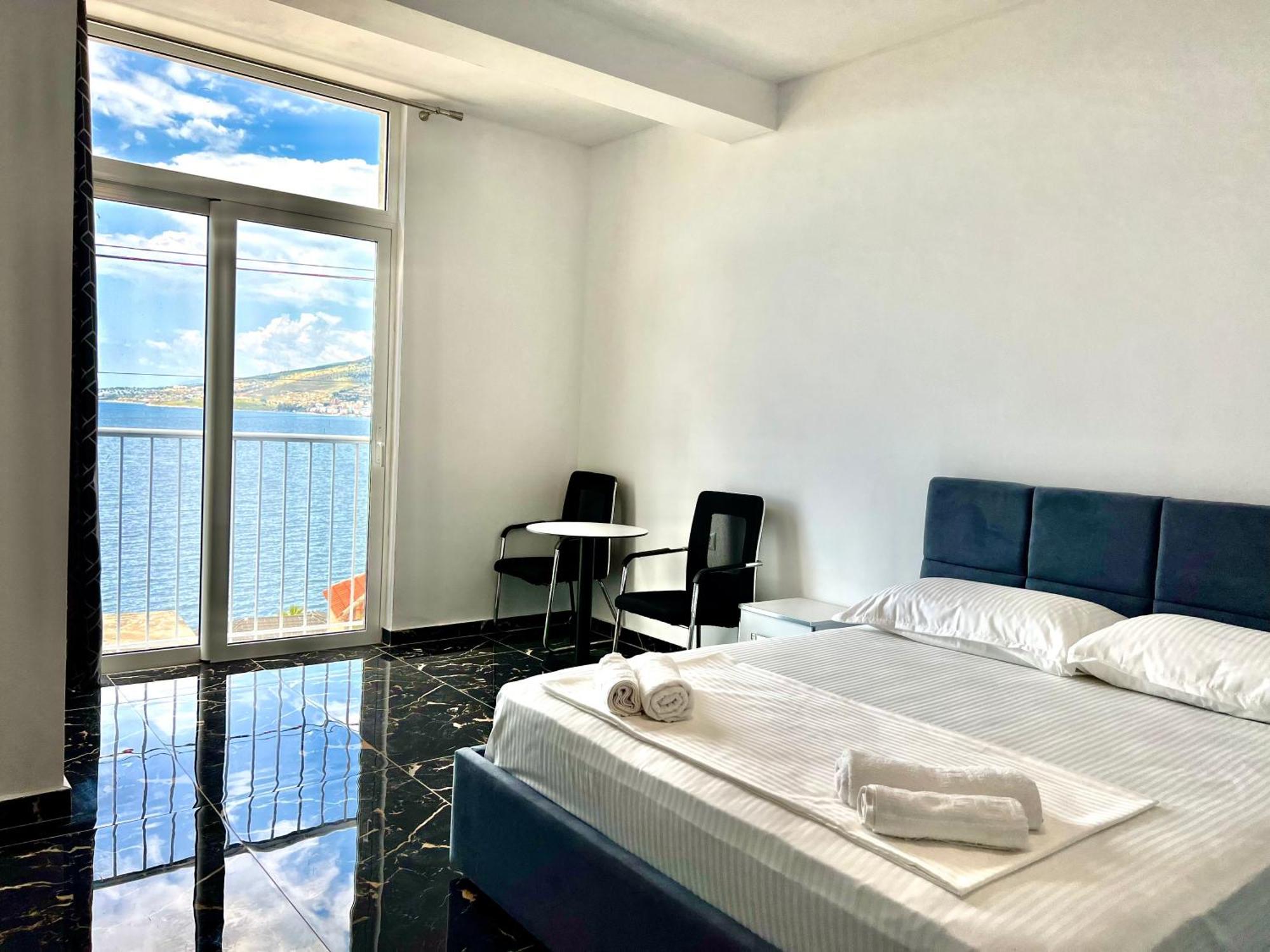 Redi'S Seaview Apartments Sarandë エクステリア 写真